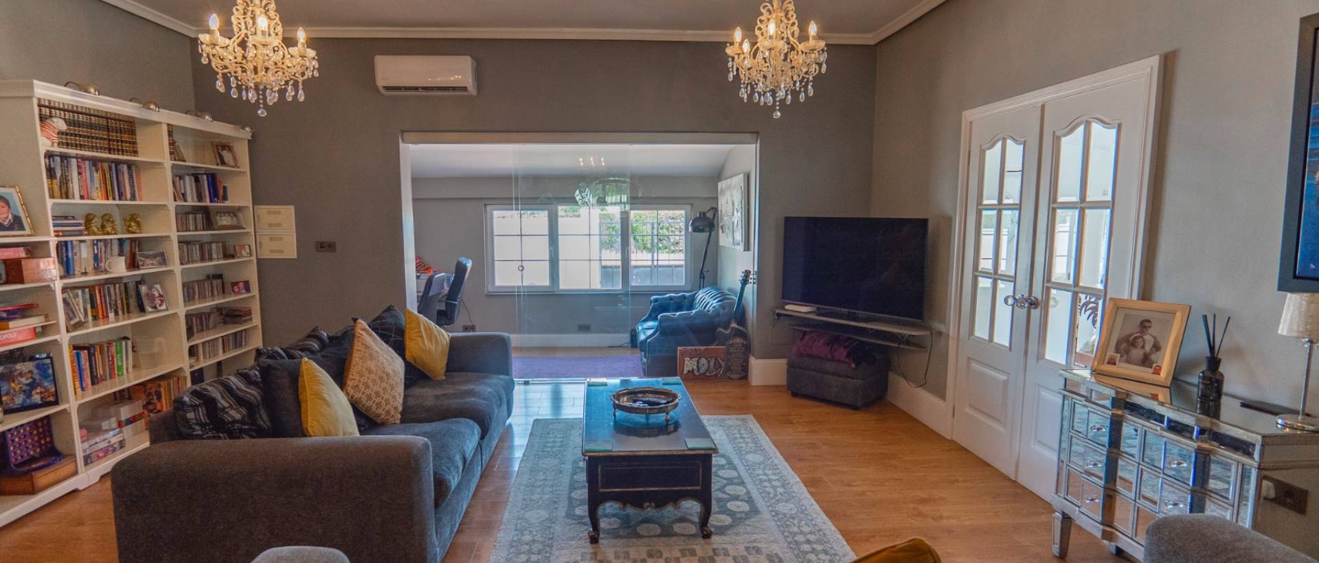 Resale - Villa - Heredades