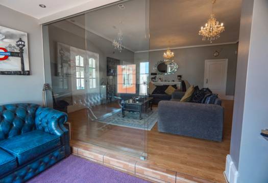 Resale - Villa - Heredades