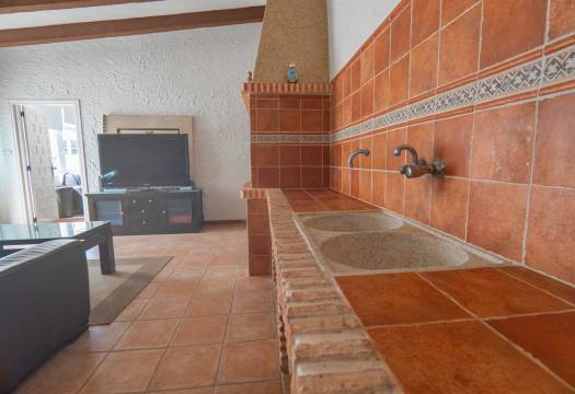 Resale - Villa - Heredades