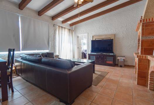 Resale - Villa - Heredades