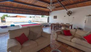 Resale - Villa - Heredades