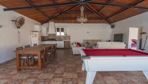 Resale - Villa - Heredades