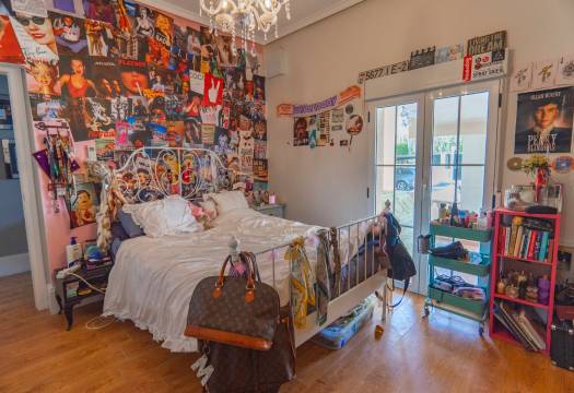 Resale - Villa - Heredades