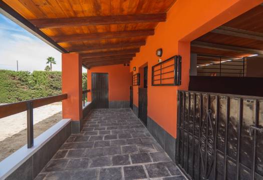 Resale - Villa - Heredades