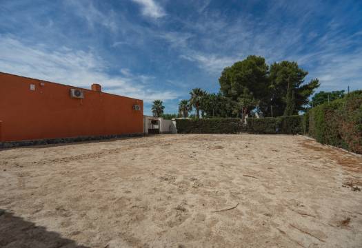 Resale - Villa - Heredades