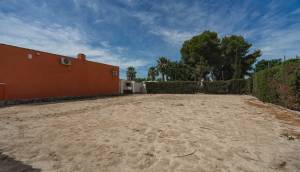 Resale - Villa - Heredades