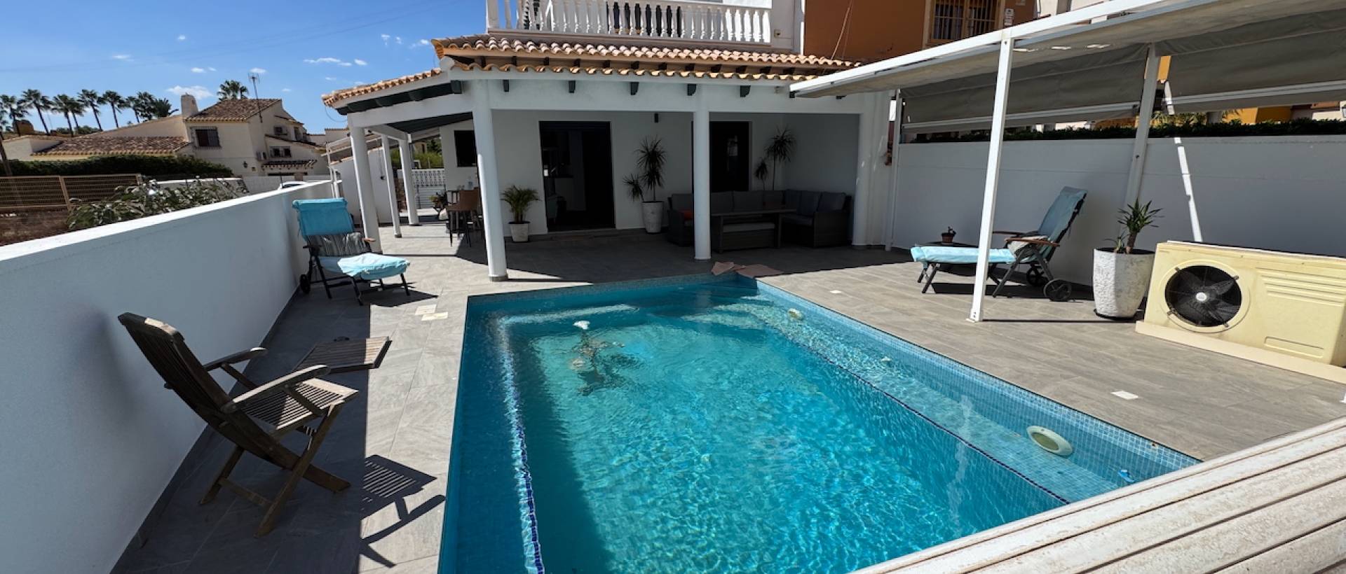 Resale - Villa - Punta Prima