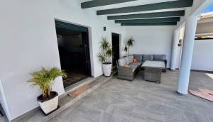 Resale - Villa - Punta Prima