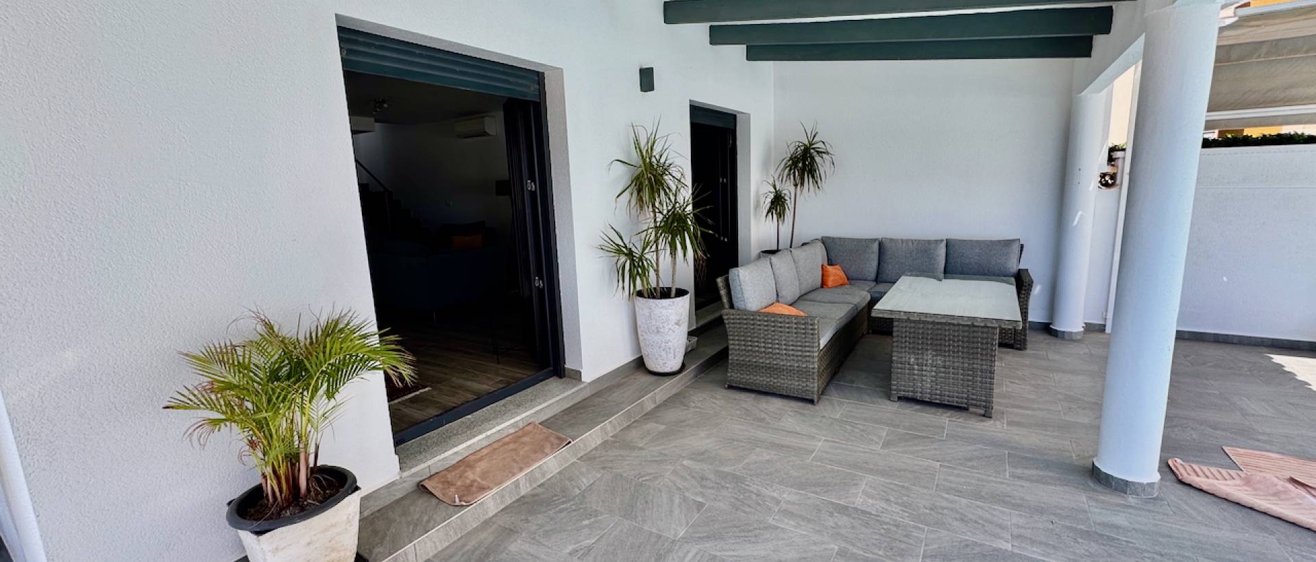 Resale - Villa - Punta Prima