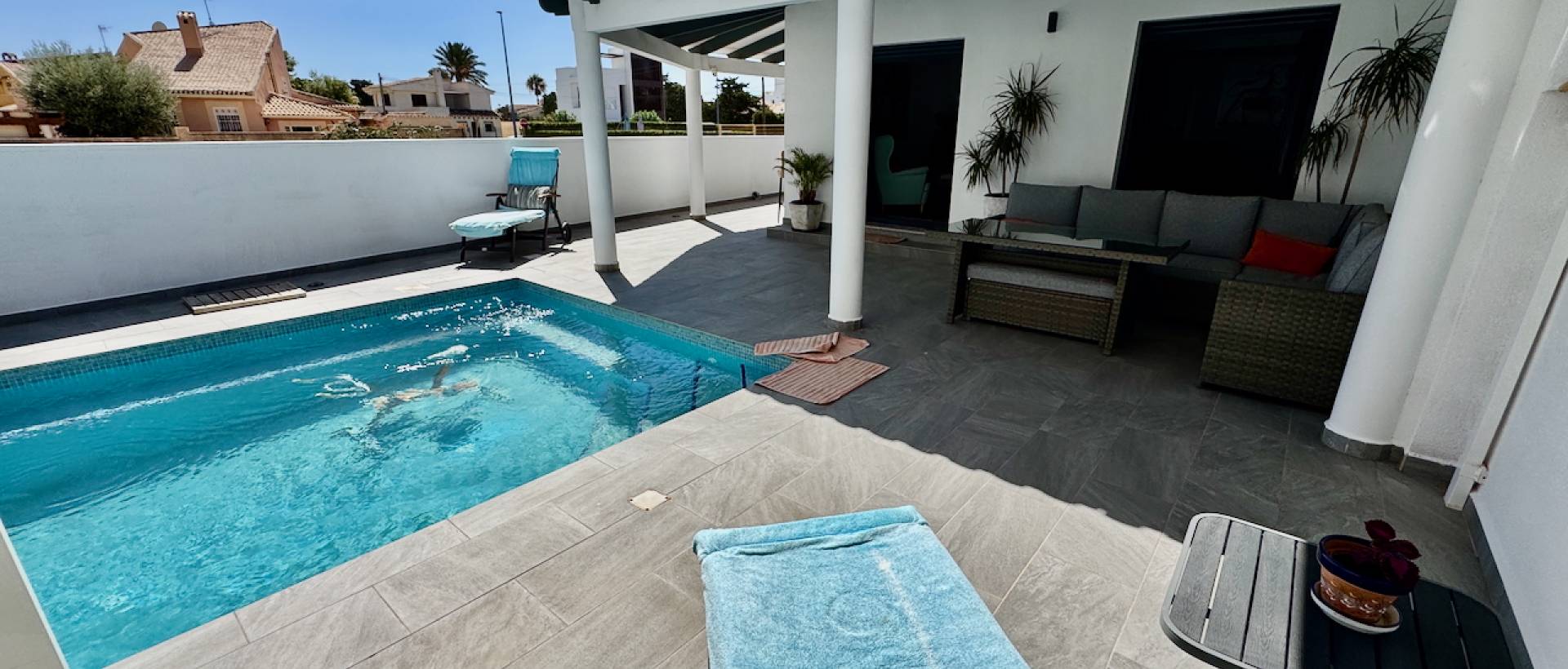 Resale - Villa - Punta Prima