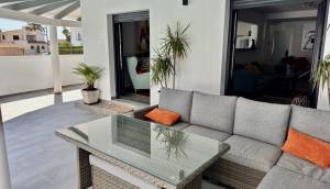 Resale - Villa - Punta Prima