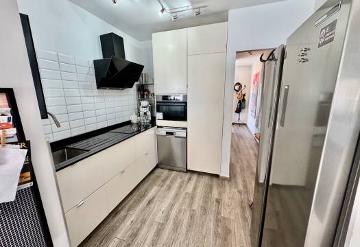 Resale - Villa - Punta Prima