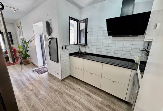 Resale - Villa - Punta Prima