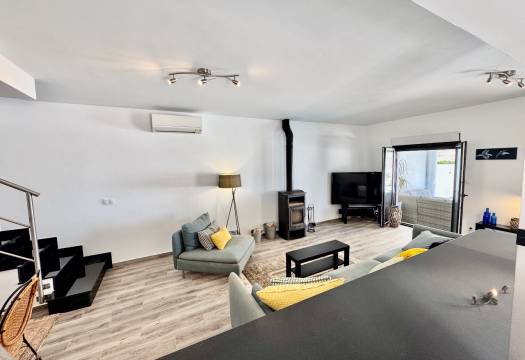 Resale - Villa - Punta Prima