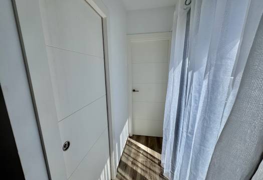 Resale - Villa - Punta Prima