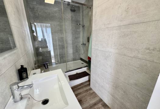 Resale - Villa - Punta Prima