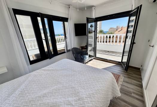 Resale - Villa - Punta Prima