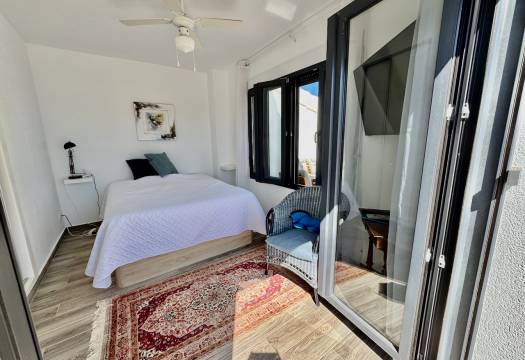 Resale - Villa - Punta Prima