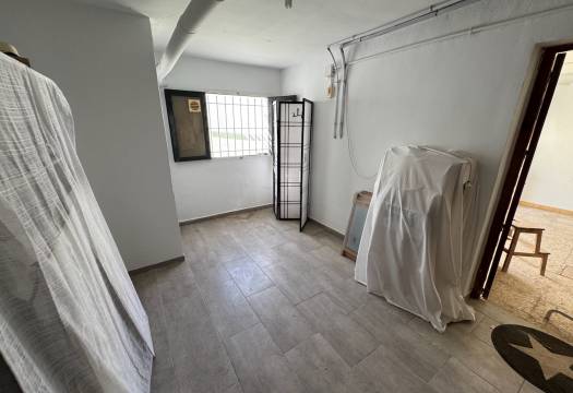 Resale - Villa - Punta Prima