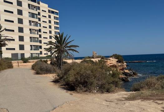 Resale - Villa - Punta Prima