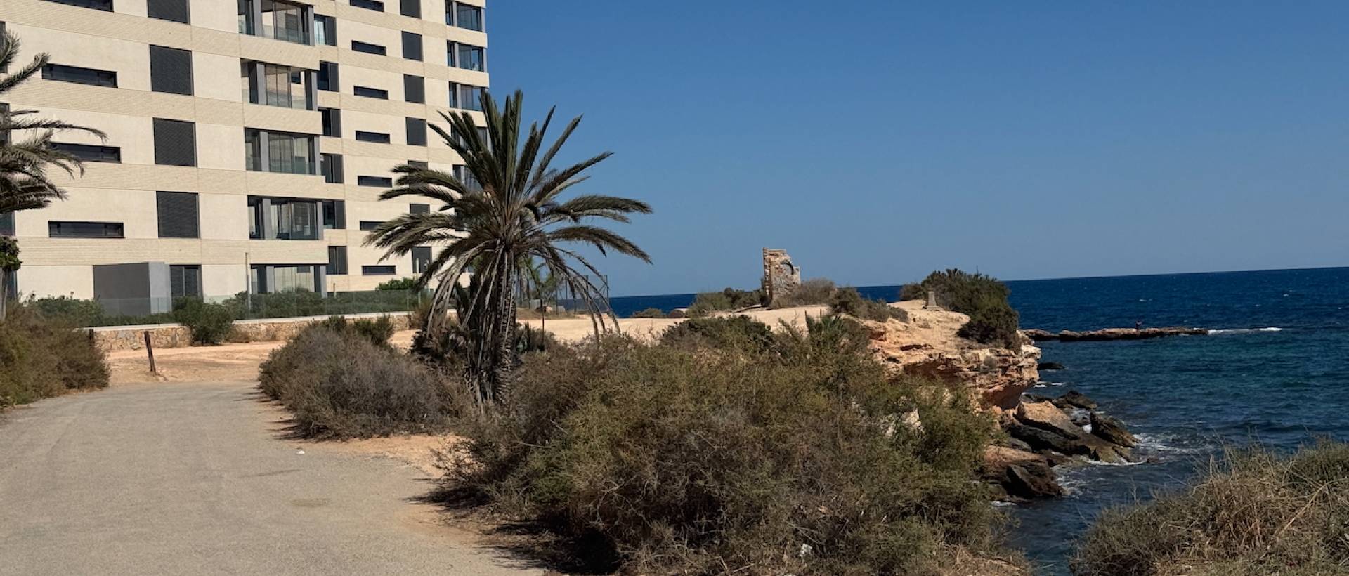 Resale - Villa - Punta Prima