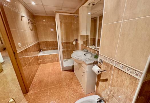 Resale - Apartment - Guardamar del Segura