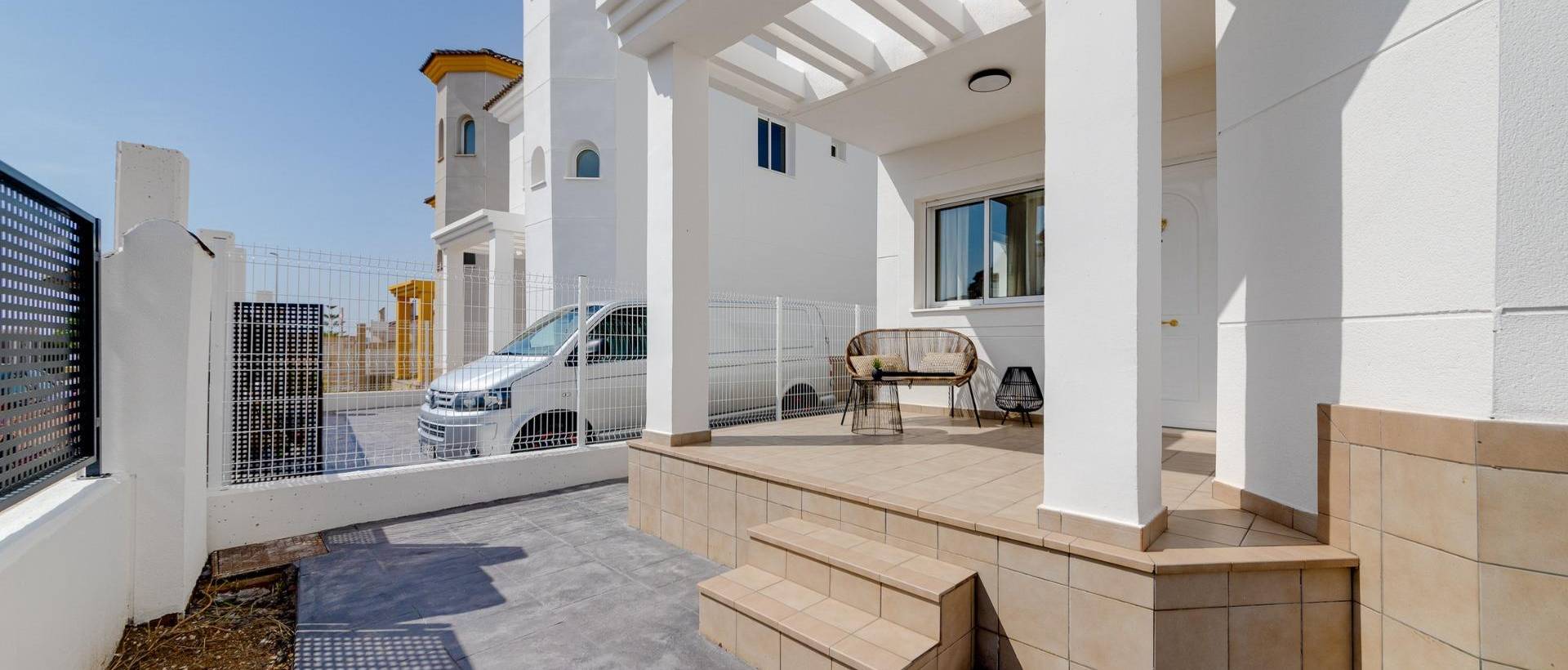 Obra Nueva - Villa / Chalet - San Fulgencio - El Oasis