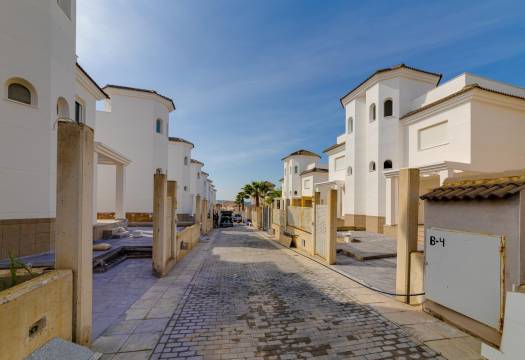 Obra Nueva - Villa / Chalet - San Fulgencio - El Oasis