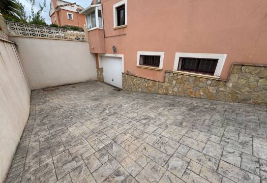 Resale - Villa - Hondon de las Nieves - Urbaniz La Montañosa