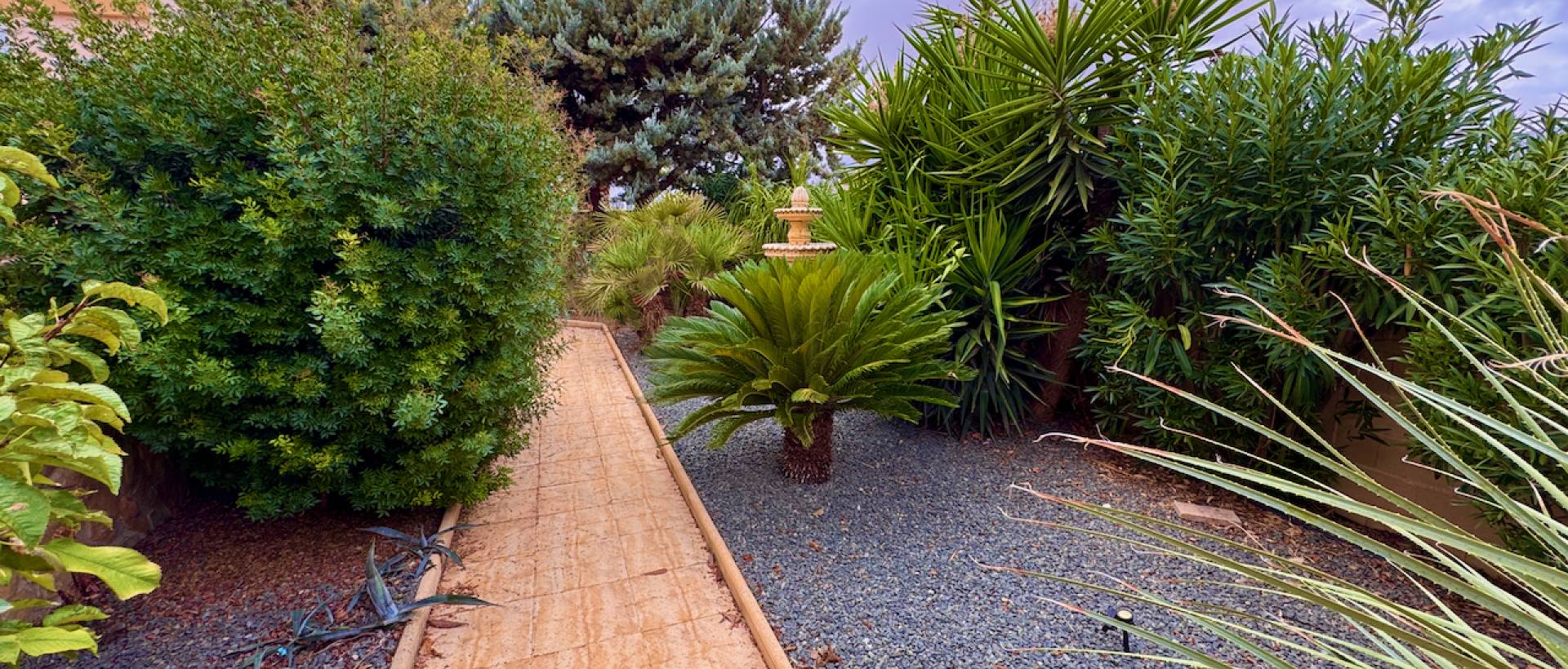 Resale - Villa - Hondon de las Nieves - Urbaniz La Montañosa