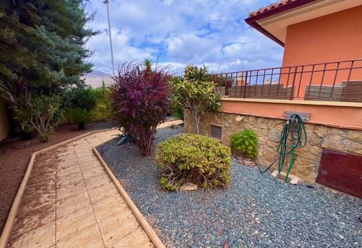 Resale - Villa - Hondon de las Nieves - Urbaniz La Montañosa