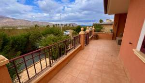 Resale - Villa - Hondon de las Nieves - Urbaniz La Montañosa