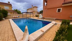 Resale - Villa - Hondon de las Nieves - Urbaniz La Montañosa