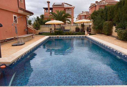 Resale - Villa - Hondon de las Nieves - Urbaniz La Montañosa