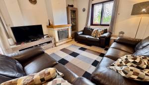 Resale - Villa - Hondon de las Nieves - Urbaniz La Montañosa