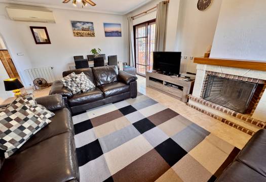 Resale - Villa - Hondon de las Nieves - Urbaniz La Montañosa