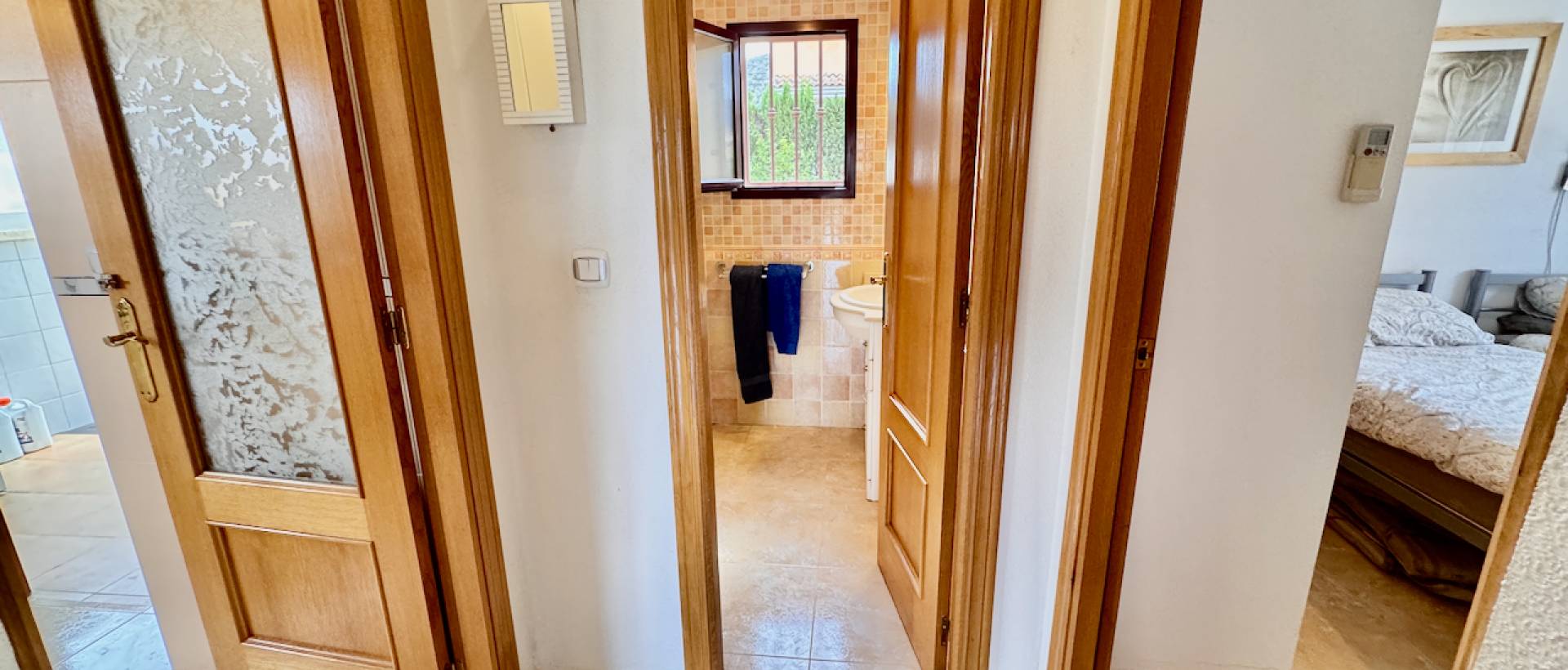 Resale - Villa - Hondon de las Nieves - Urbaniz La Montañosa