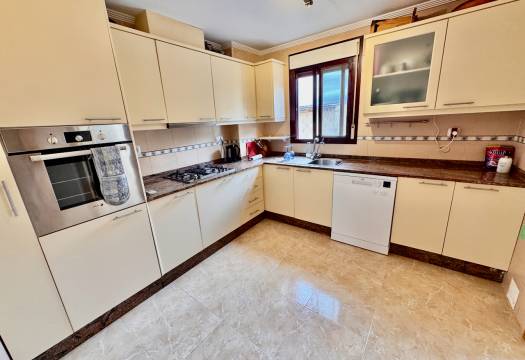 Resale - Villa - Hondon de las Nieves - Urbaniz La Montañosa