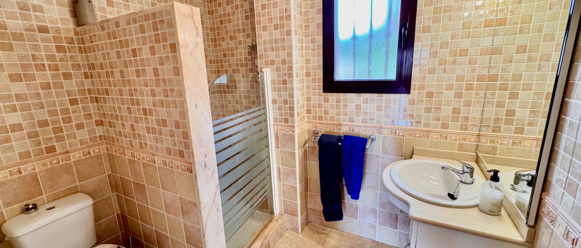 Resale - Villa - Hondon de las Nieves - Urbaniz La Montañosa