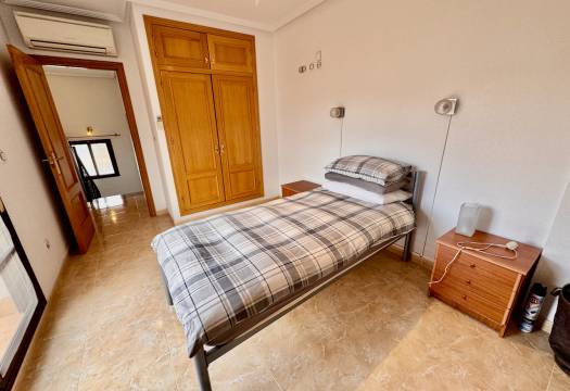 Resale - Villa - Hondon de las Nieves - Urbaniz La Montañosa