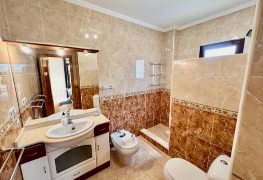 Resale - Villa - Hondon de las Nieves - Urbaniz La Montañosa