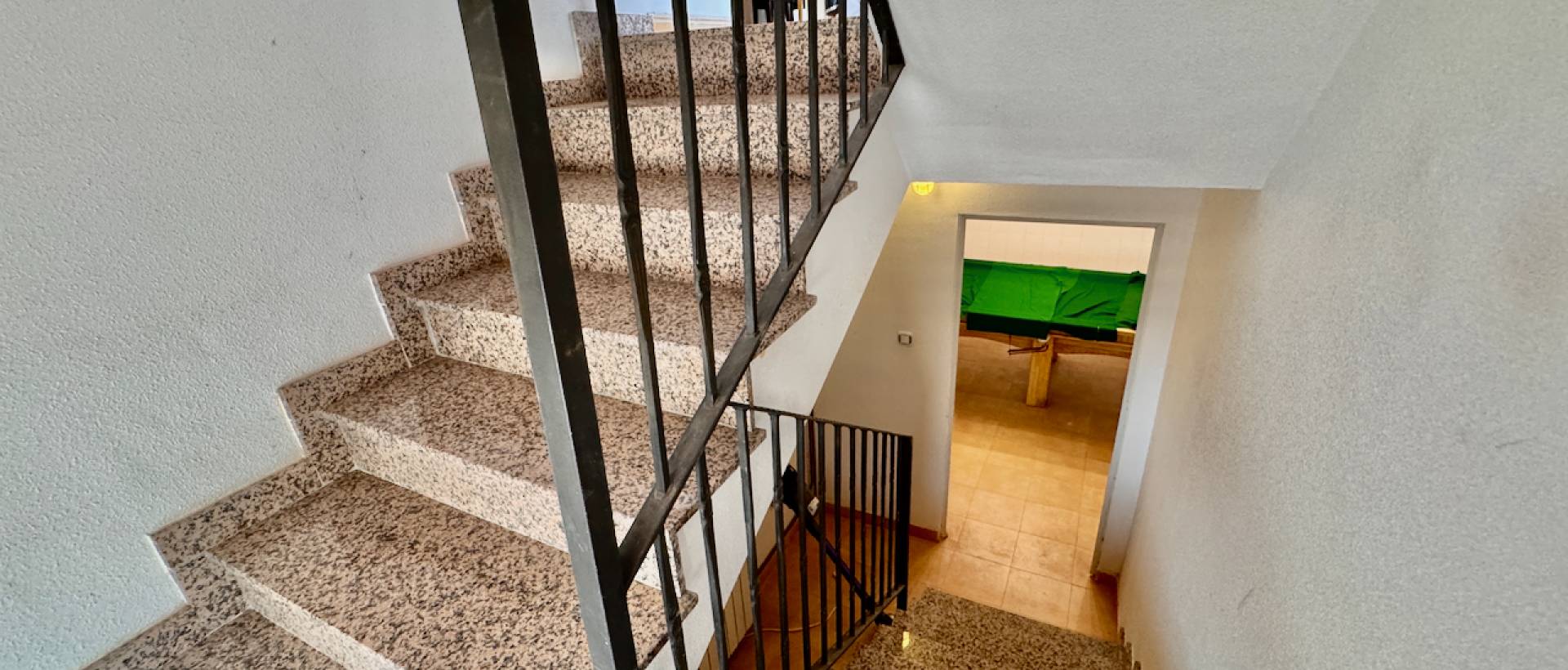 Resale - Villa - Hondon de las Nieves - Urbaniz La Montañosa