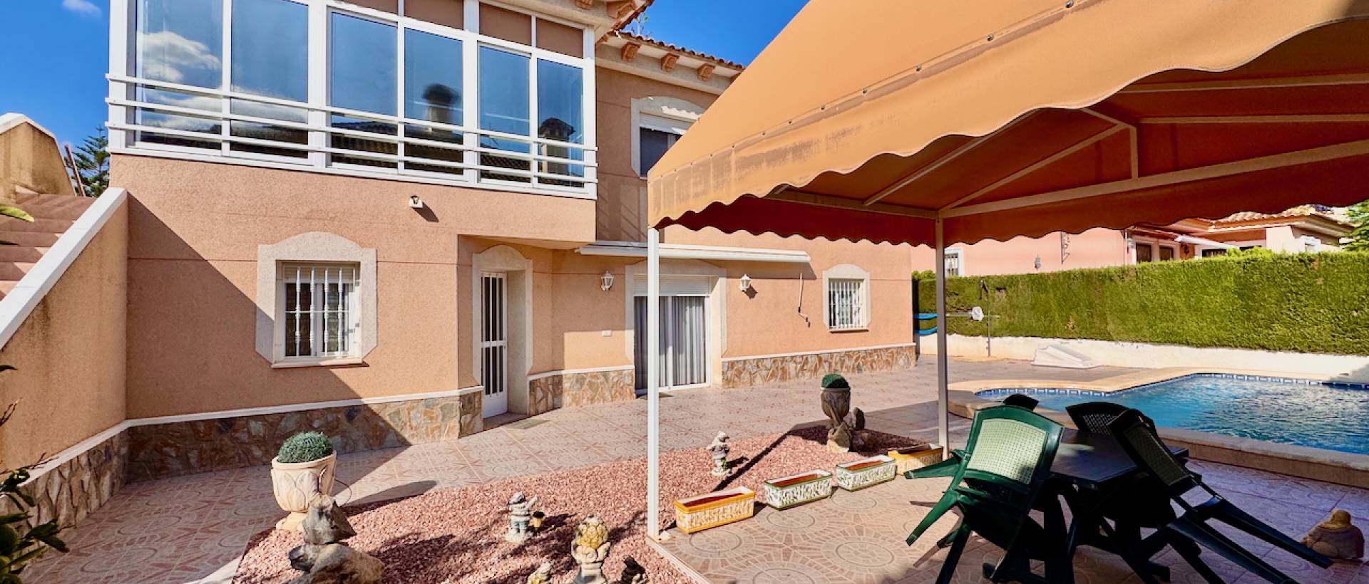 Resale - Villa - Benferri