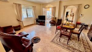 Resale - Villa - Benferri