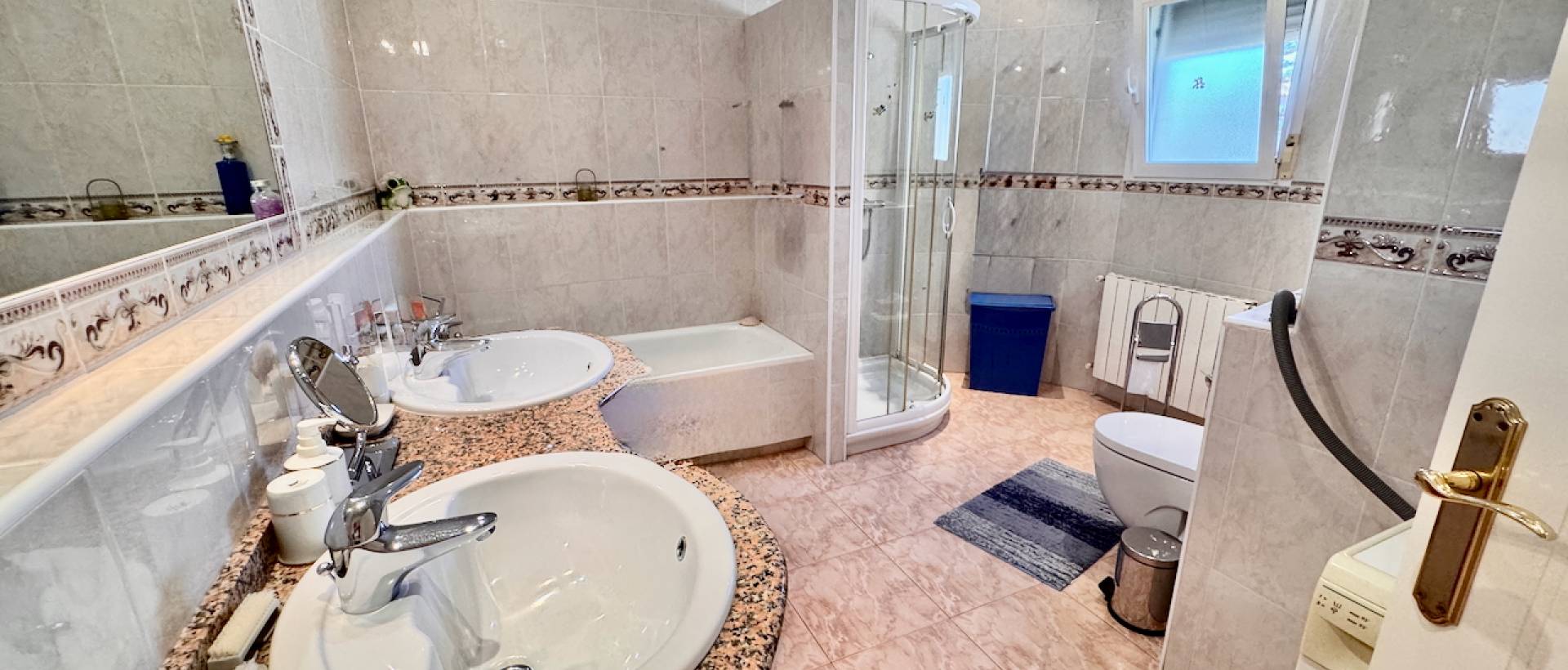 Resale - Villa - Benferri