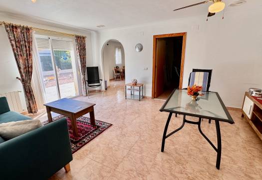 Resale - Villa - Benferri