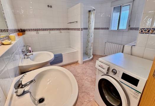 Resale - Villa - Benferri