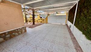 Resale - Villa - Benferri