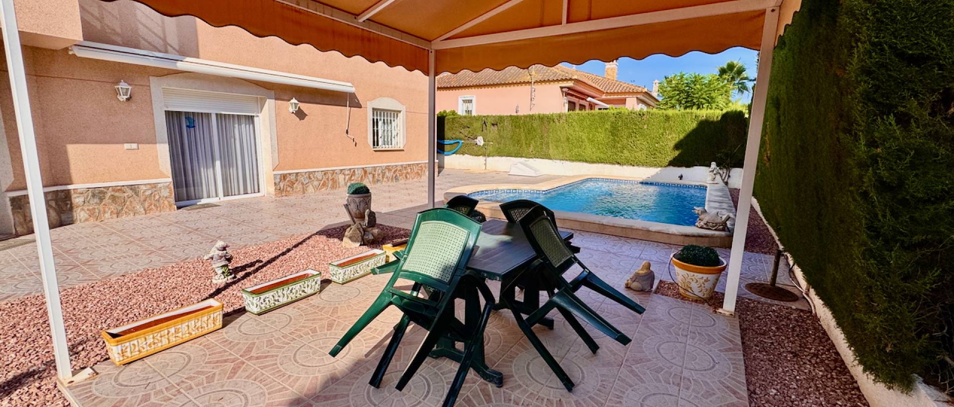 Resale - Villa - Benferri