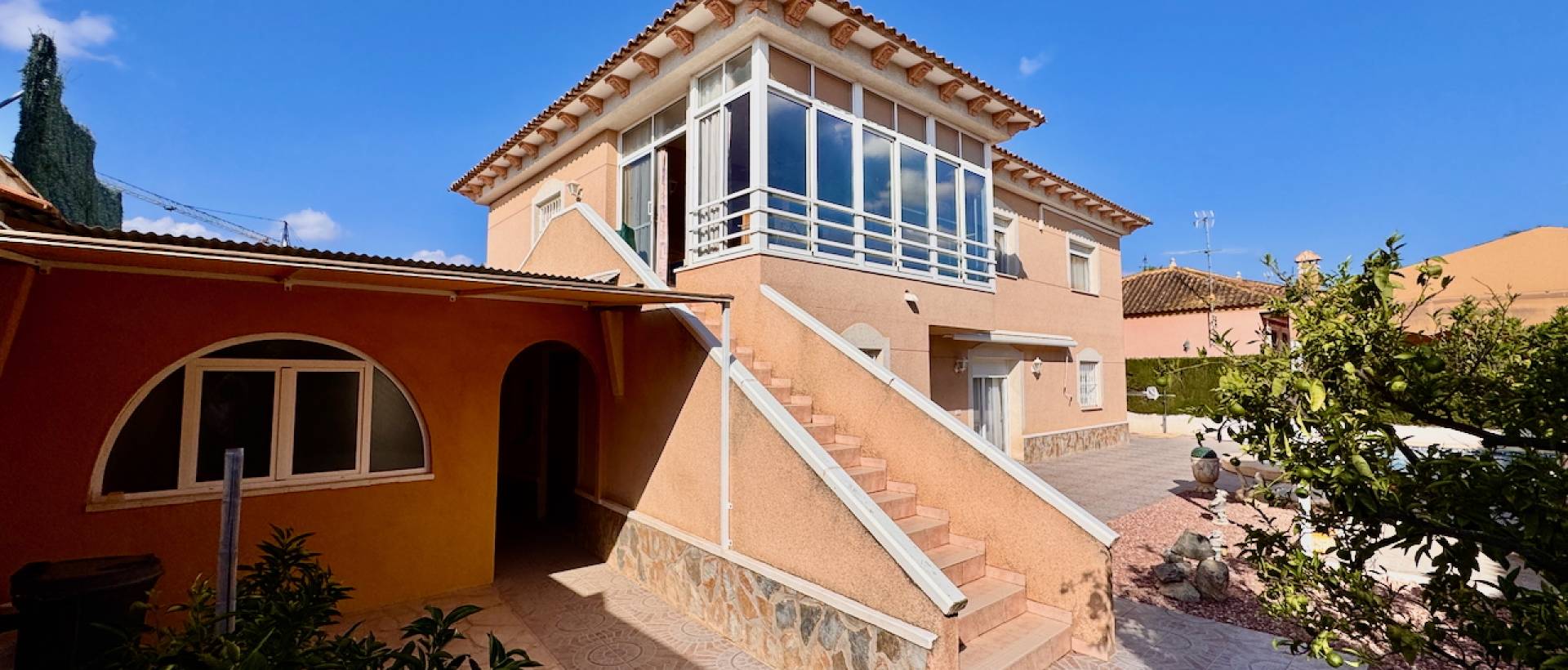 Resale - Villa - Benferri